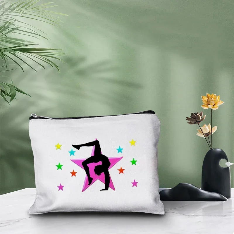 I Love tas kantong ritsleting  - Beauty Makeup Women ulasan dan harga